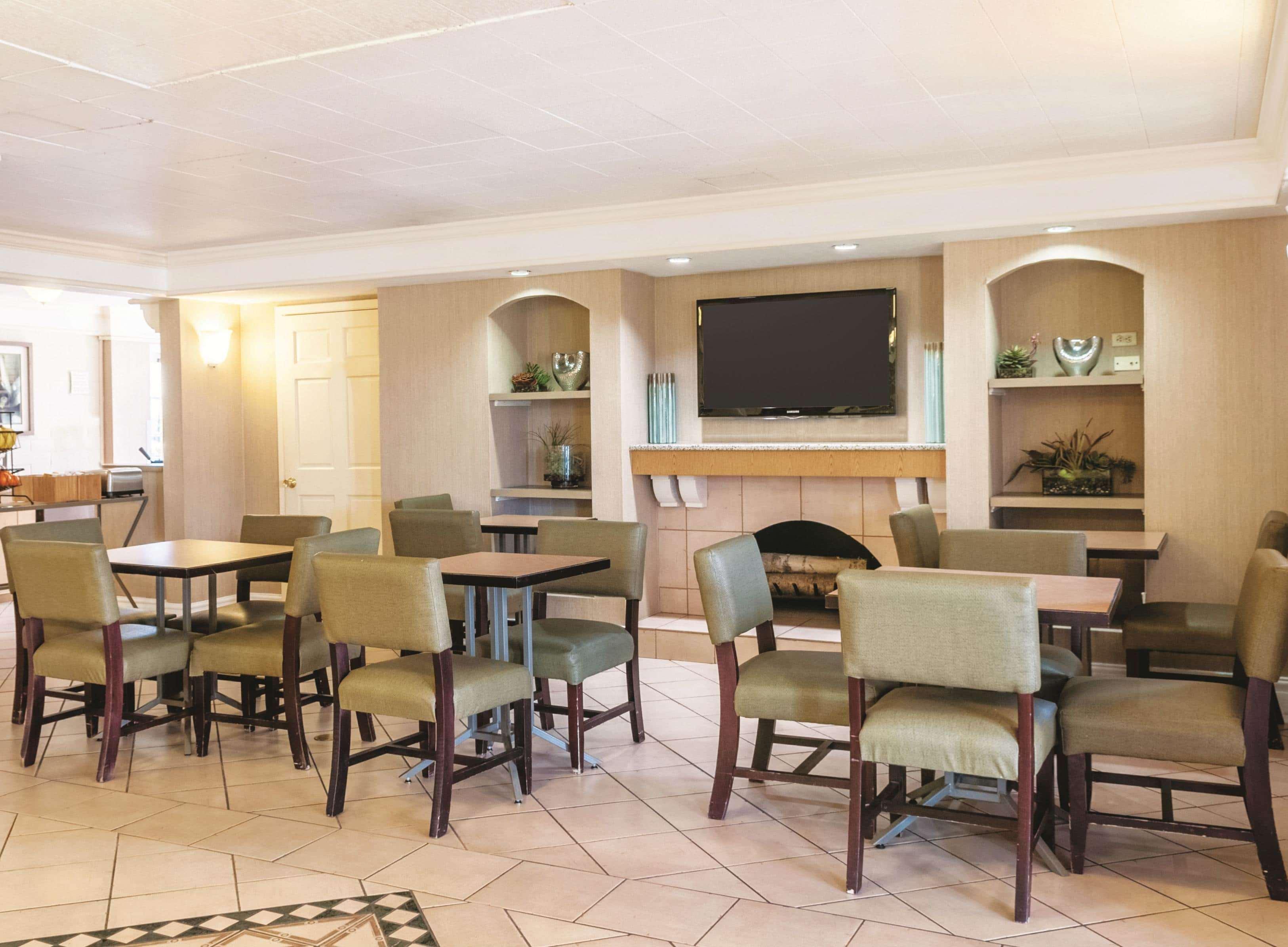 La Quinta Inn By Wyndham New Orleans West Bank / Gretna Bagian luar foto